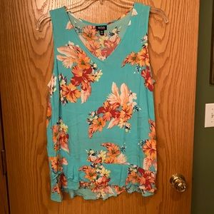 Ana floral tank